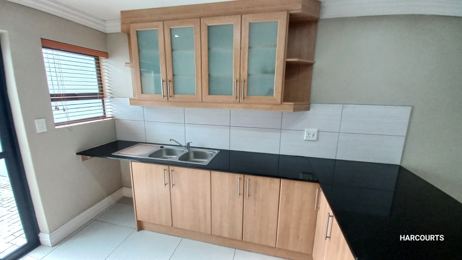 To Let 3 Bedroom Property for Rent in Zeekoevlei Western Cape